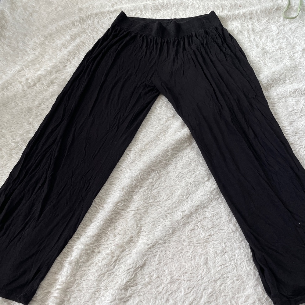 Black lounge pants